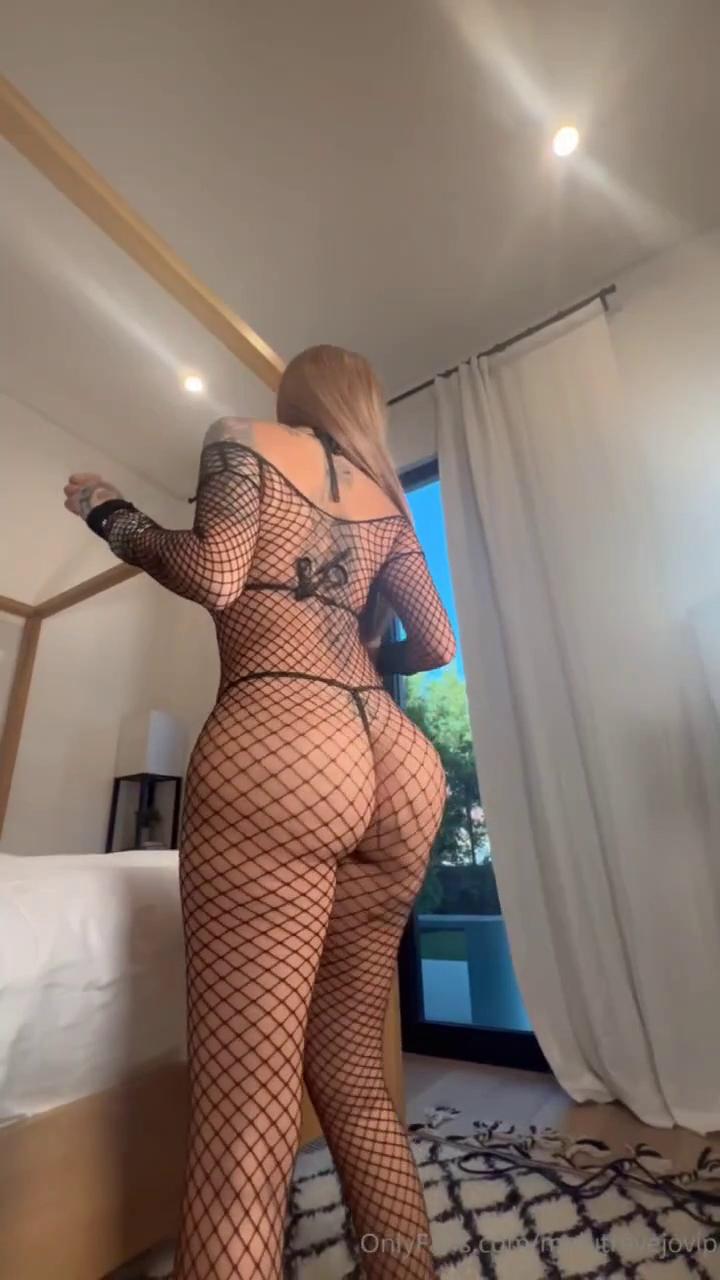 malu_trevejo_sexy_fishnet_bodysuit_onlyfans_video_leaked-ztrcdn malu trevejo sexy fishnet bodysuit onlyfans video leaked ztrcdn
