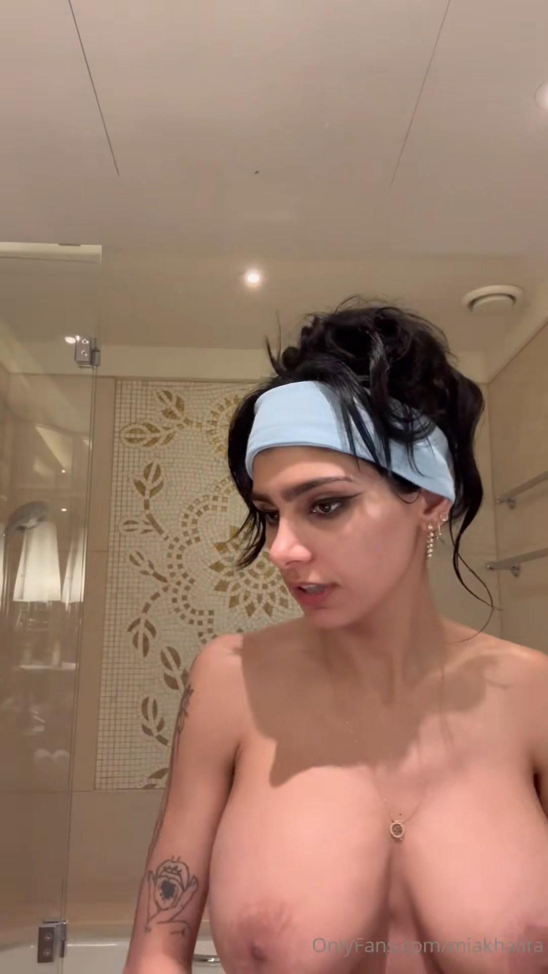 mia_khalifa_nude_bathroom_prep_onlyfans_video_leaked-sgszsl mia khalifa nude bathroom prep onlyfans video leaked sgszsl