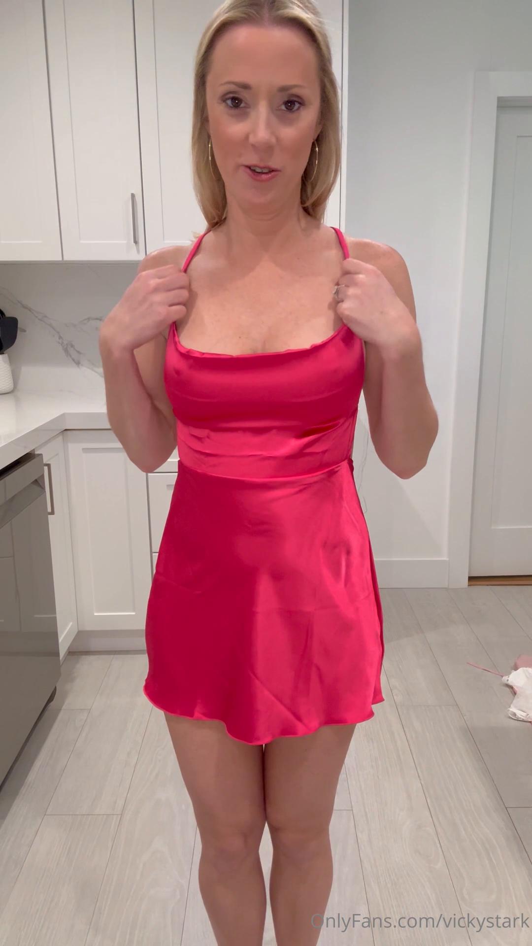 vicky_stark_nude_silk_nightwear_onlyfans_video_leaked-hlluzq vicky stark nude silk nightwear onlyfans video leaked hlluzq