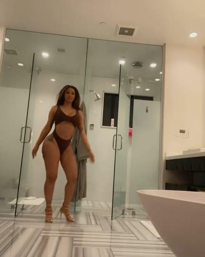 cardi_b_sexy_one-piece_modeling_video_leaked-ohndkj-influencersgonewild cardi b sexy one piece modeling video leaked ohndkj influencersgonewild